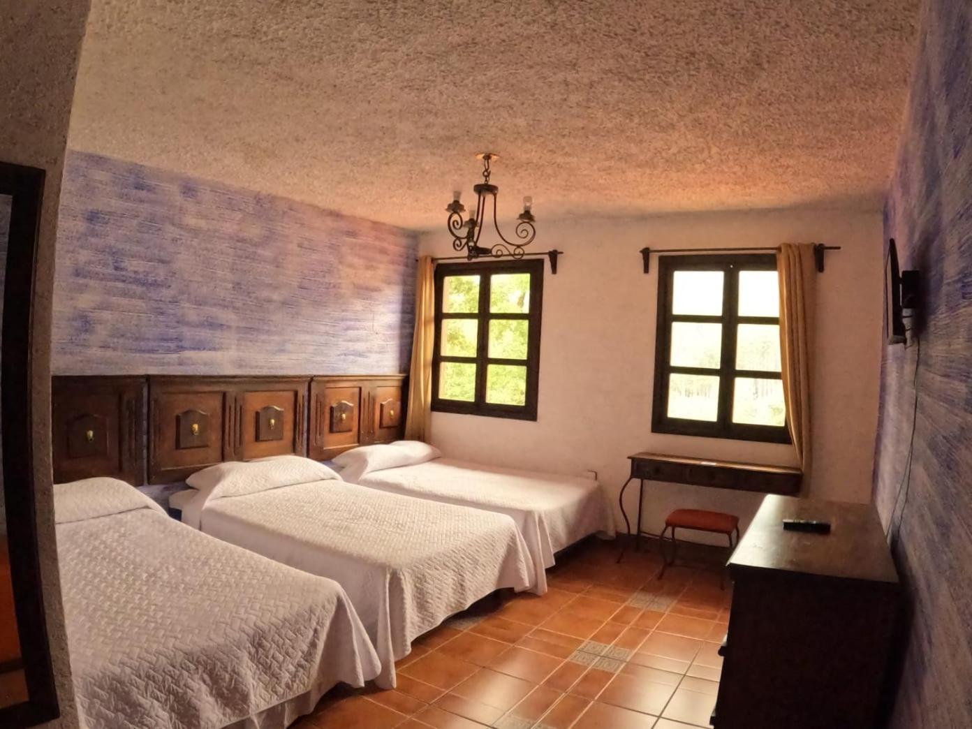 Hotel El Mirador Anexo 1 Santa Lucía Milpas Altas Quarto foto